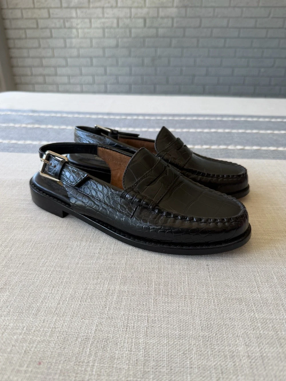 G.H. BASS Weejuns Whitney Slingback Loafers Black Croc Size 6